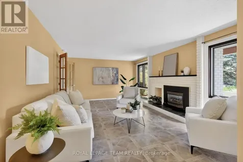 21 Lindhurst Crescent Ottawa ON K2G 0T8