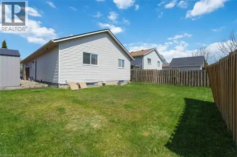 41 Eastwood Drive Welland ON L3C 6W1