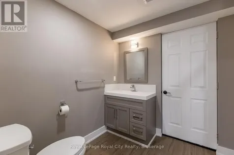255 Normandy Avenue Waterloo ON N2K 1X6