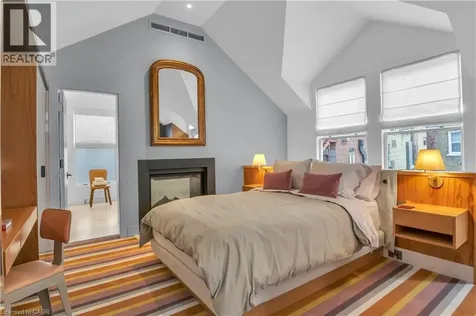 9 Cobourg Street Stratford ON N5A 3E4