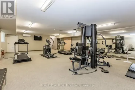35 Green Valley Drive Kitchener ON N2P 2A5
