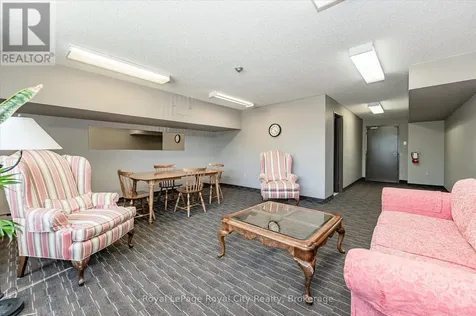 35 Green Valley Drive Kitchener ON N2P 2A5