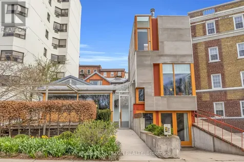 9 Coburg Street Stratford ON N5A 3E4