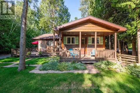 66 Harpur Drive Northern Bruce Peninsula ON N0H 2R0