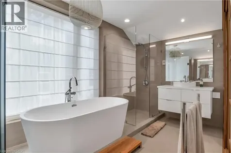 9 Cobourg Street Stratford ON N5A 3E4