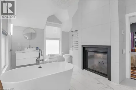 9 Cobourg Street Stratford ON N5A 3E4