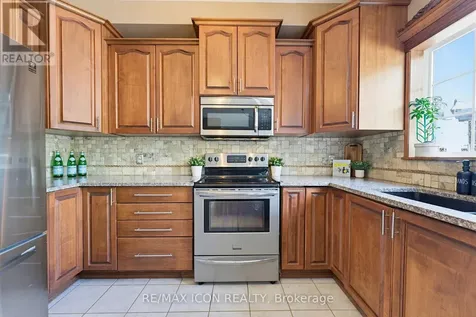 29 Watson Crescent North Dumfries ON N0B 1E0