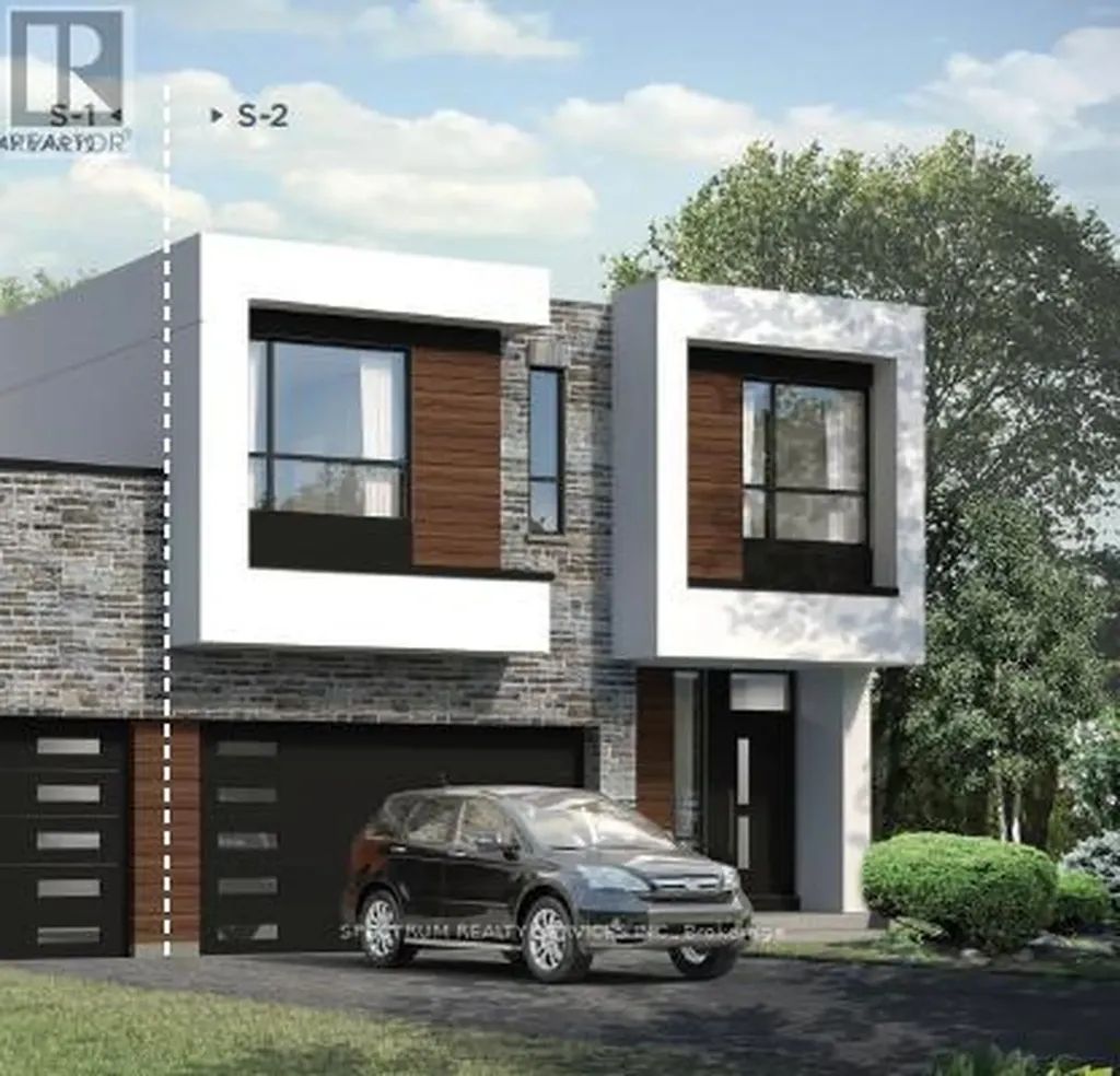 204 Stoneleigh Drive Blue Mountains ON L9Y 5T9