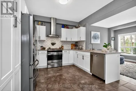 984 Cook Drive Midland ON L4R 0E4