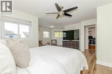 33 Meaghan Street Waterdown ON L8B 0H5