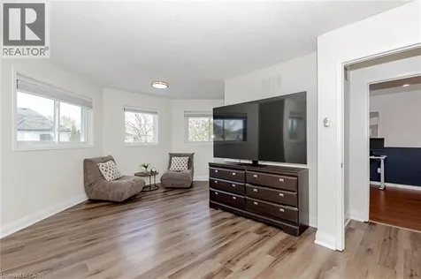 33 Meaghan Street Waterdown ON L8B 0H5