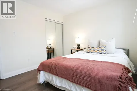 33 Meaghan Street Waterdown ON L8B 0H5