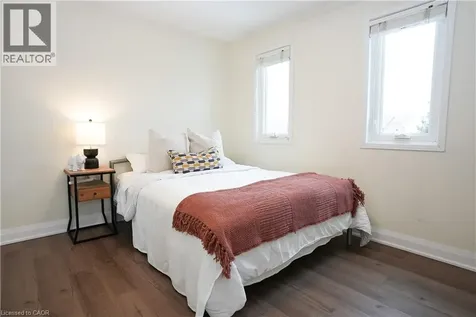 33 Meaghan Street Waterdown ON L8B 0H5