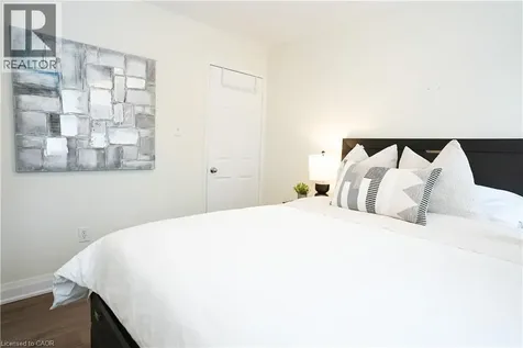 33 Meaghan Street Waterdown ON L8B 0H5