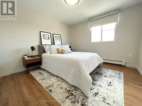 10 Overlea Drive Kitchener ON N2M 5B8