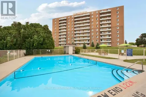 10 Overlea Drive Kitchener ON N2M 5B8