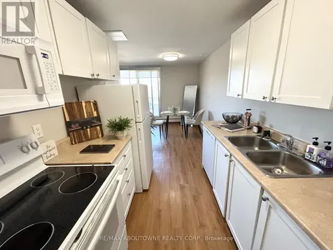 10 Overlea Drive Kitchener ON N2M 5B8