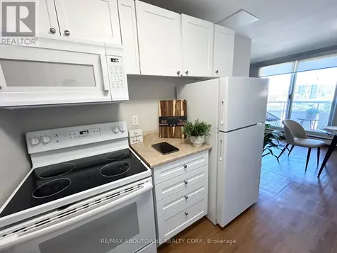 10 Overlea Drive Kitchener ON N2M 5B8