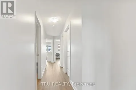 43 Aridus Crescent Ottawa ON K2S 2L4