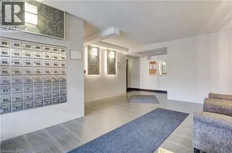 18 Holborn Court Kitchener ON N2A 4A1