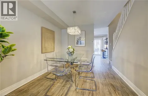 895 Maple Avenue Burlington ON L7S 2H7
