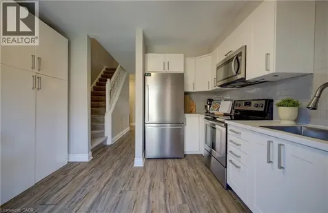 895 Maple Avenue Burlington ON L7S 2H7