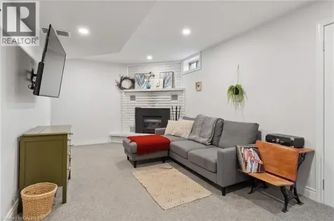 137 Donald Street Kitchener ON N2B 3G7