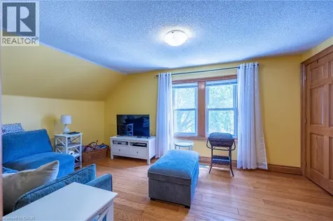 5 Hawthorne Avenue Simcoe ON N3Y 2L6