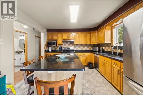 4577 Hunt Club Crescent Windsor ON N9G 2P6