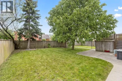 4577 Hunt Club Crescent Windsor ON N9G 2P6