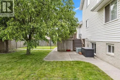 4577 Hunt Club Crescent Windsor ON N9G 2P6