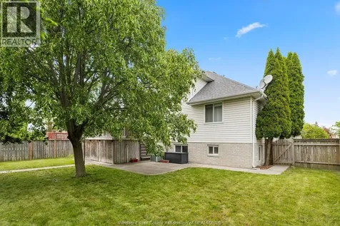 4577 Hunt Club Crescent Windsor ON N9G 2P6