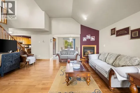 4577 Hunt Club Crescent Windsor ON N9G 2P6