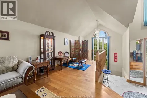 4577 Hunt Club Crescent Windsor ON N9G 2P6