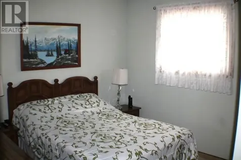 52 Grandview Ave E Sault Ste Marie ON P6B 3V8