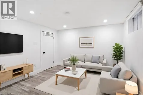 40 Garfield Avenue North Hamilton ON L8M 2R6