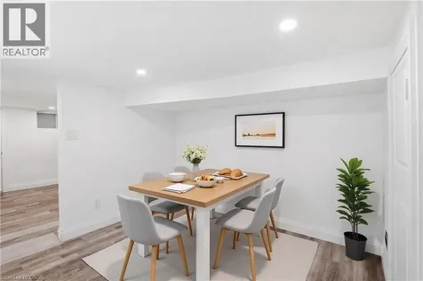 40 Garfield Avenue North Hamilton ON L8M 2R6