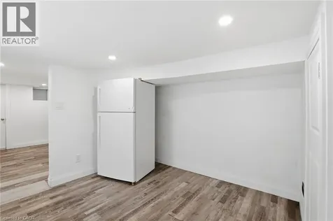 40 Garfield Avenue North Hamilton ON L8M 2R6