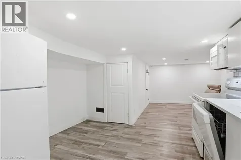 40 Garfield Avenue North Hamilton ON L8M 2R6