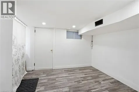 40 Garfield Avenue North Hamilton ON L8M 2R6