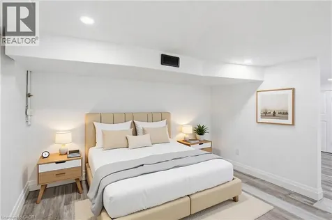 40 Garfield Avenue North Hamilton ON L8M 2R6