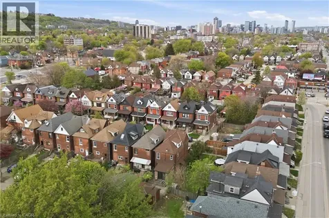 40 Garfield Avenue North Hamilton ON L8M 2R6