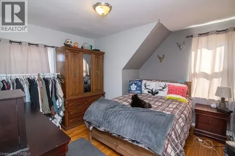 245 East 22nd Street Hamilton ON L8V 2V8