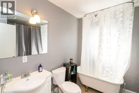 245 East 22nd Street Hamilton ON L8V 2V8