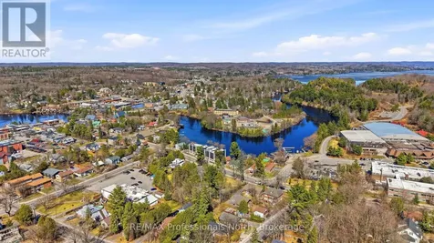 32 Brunel Road Huntsville ON P1H 1P5