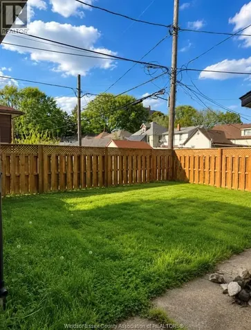272 Mckay Avenue Windsor ON N9B 1Z4