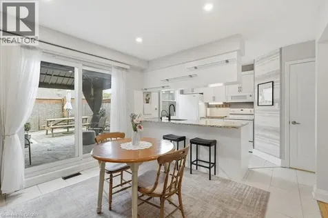1402 Ghent Avenue Burlington ON L7S 1W8