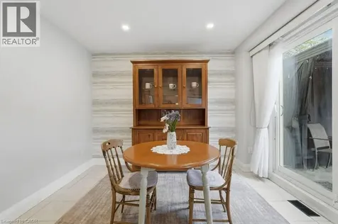1402 Ghent Avenue Burlington ON L7S 1W8