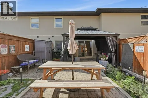 1402 Ghent Avenue Burlington ON L7S 1W8