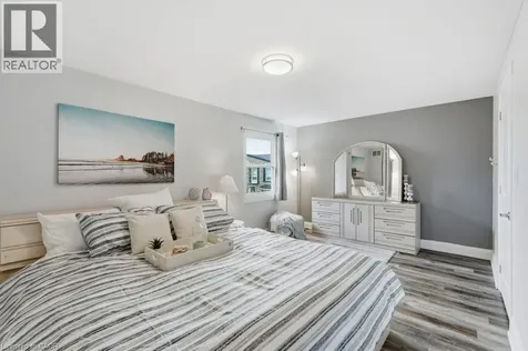1402 Ghent Avenue Burlington ON L7S 1W8